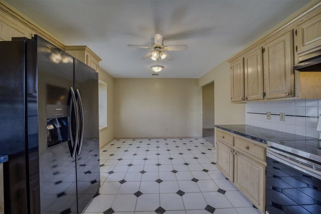 2112 NW Ashley, Lawton, OK 73505