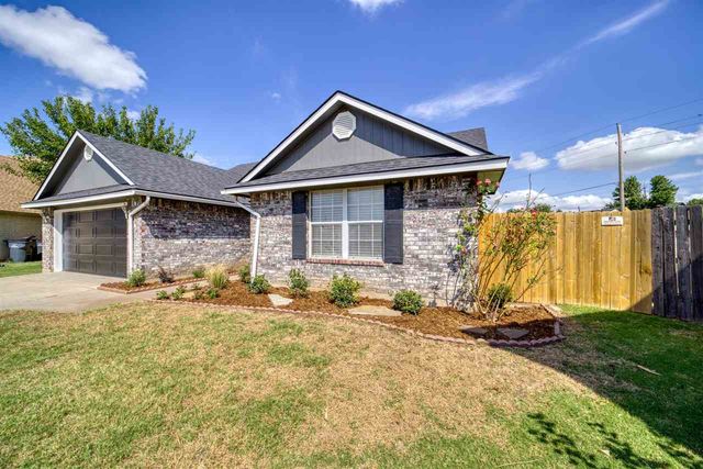 2112 NW Ashley, Lawton, OK 73505