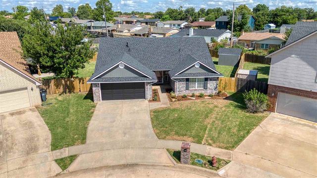 2112 NW Ashley, Lawton, OK 73505