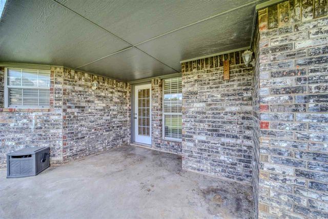 2112 NW Ashley, Lawton, OK 73505