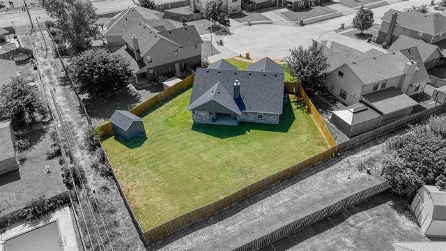 2112 NW Ashley, Lawton, OK 73505