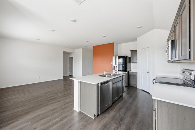 1708 Misty Meadow Lane, Lancaster, TX 75146