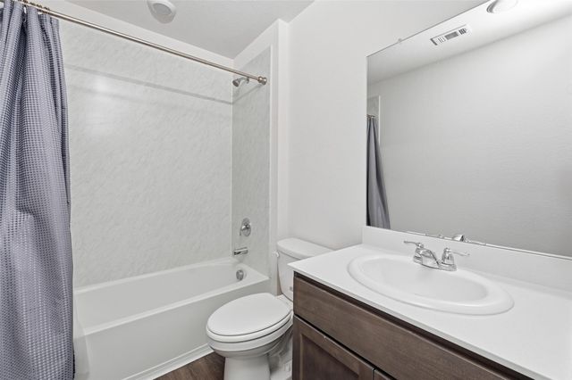 1708 Misty Meadow Lane, Lancaster, TX 75146