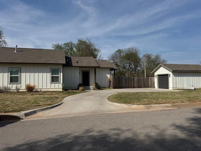 3300 N Lindsay Avenue, Oklahoma City, OK 73105