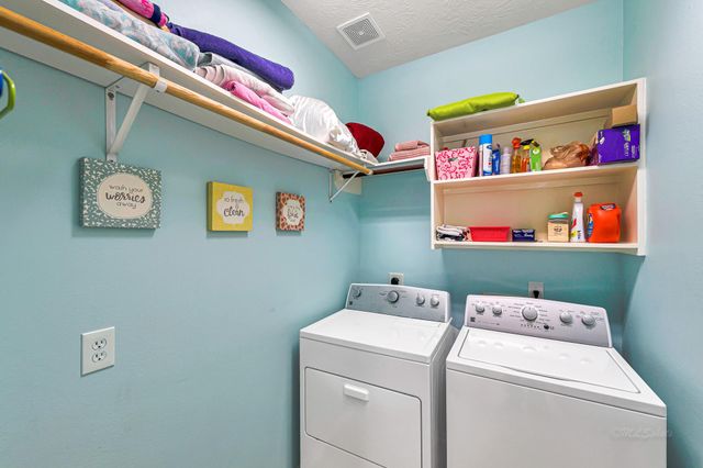 2299 Cantabria Lane, League City, TX 77573