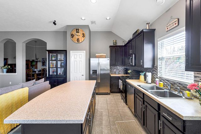 2299 Cantabria Lane, League City, TX 77573