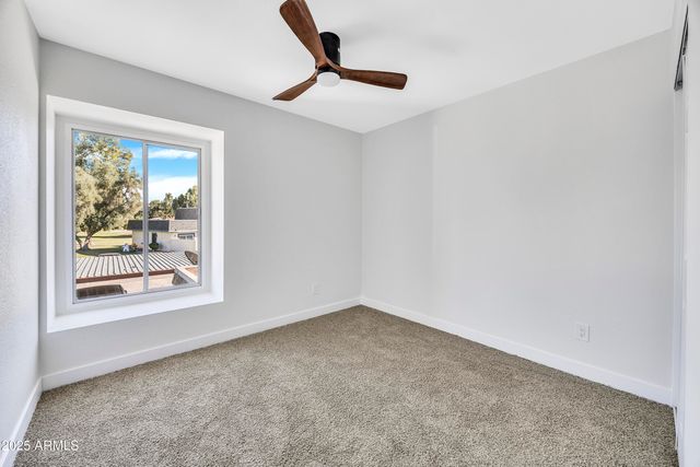 8056 N 32ND Lane, Phoenix, AZ 85051