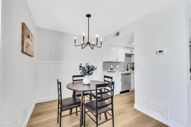 8056 N 32ND Lane, Phoenix, AZ 85051