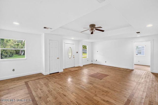 542 Saint John Street, Bay Saint Louis, MS 39520