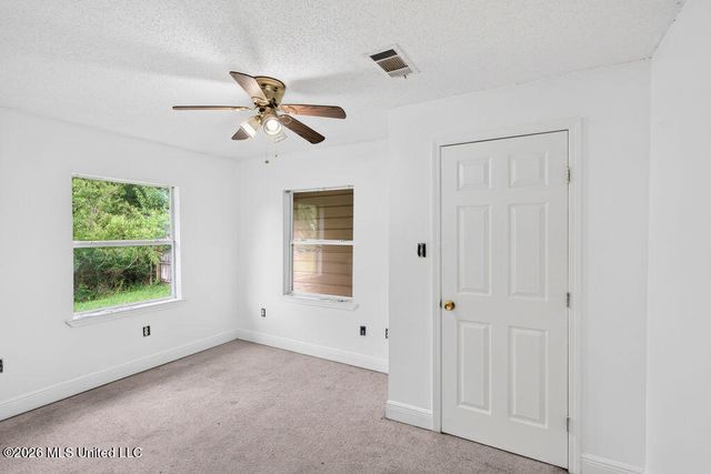 542 Saint John Street, Bay Saint Louis, MS 39520