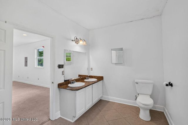 542 Saint John Street, Bay Saint Louis, MS 39520