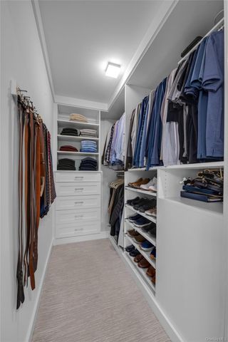 115 Eagles Crescent, Manhasset, NY 11030