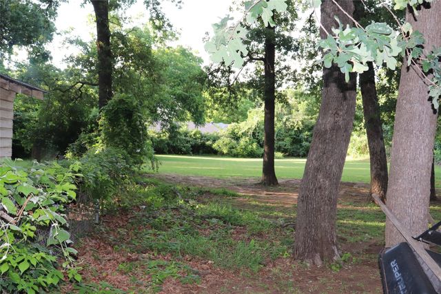 549 Cooper Lane, Joshua, TX 76058