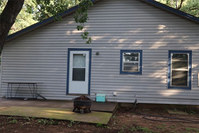 549 Cooper Lane, Joshua, TX 76058
