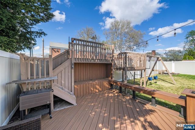 51 New Jersey Avenue, Bergenfield, NJ 07621