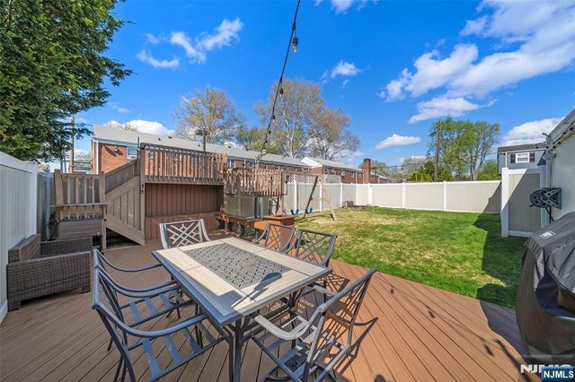 51 New Jersey Avenue, Bergenfield, NJ 07621