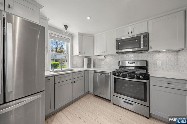 51 New Jersey Avenue, Bergenfield, NJ 07621