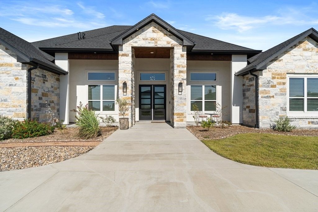 2326 Shaftsbury Dr, Corpus Christi, TX 78415 — photo 3