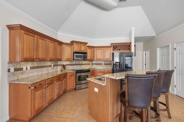 4905 FOX SPRINGS DR, Collierville, TN 38017