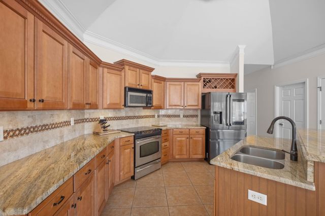 4905 FOX SPRINGS DR, Collierville, TN 38017