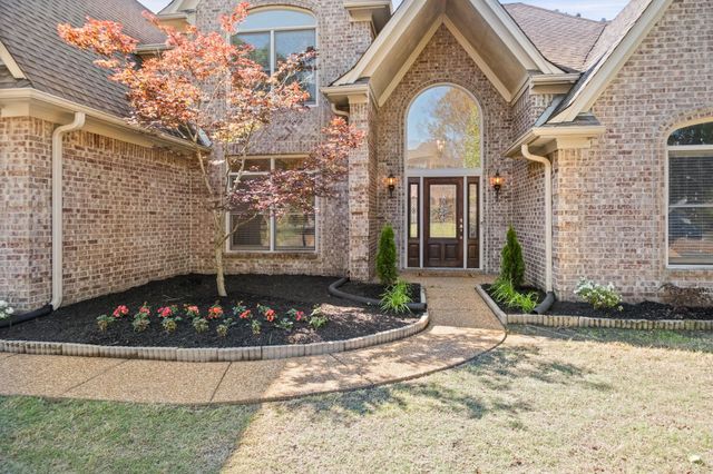 4905 FOX SPRINGS DR, Collierville, TN 38017