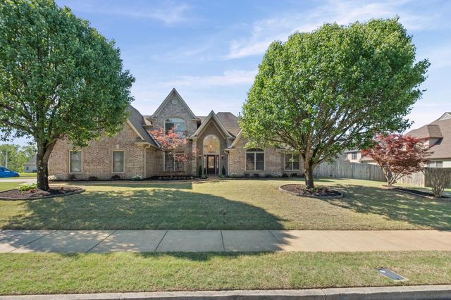 4905 FOX SPRINGS DR, Collierville, TN 38017