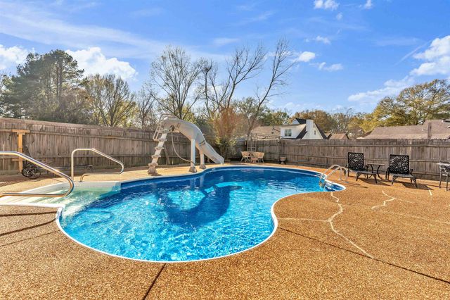 301 E HARPERS FERRY RD, Collierville, TN 38017