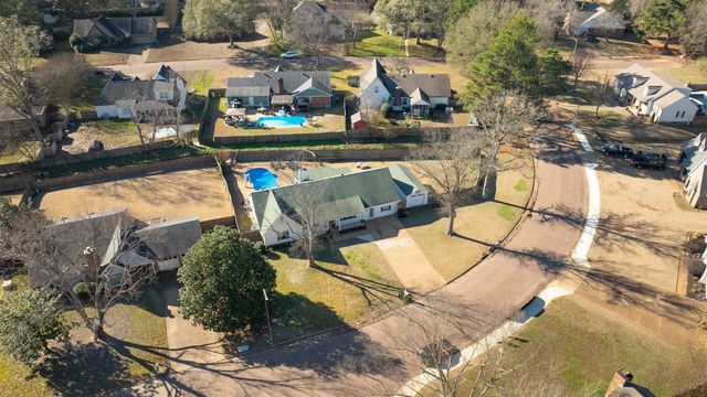 301 E HARPERS FERRY RD, Collierville, TN 38017