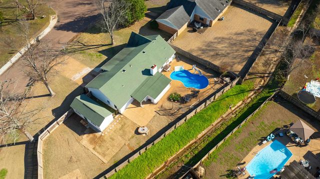 301 E HARPERS FERRY RD, Collierville, TN 38017