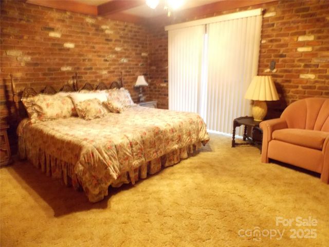 113 Eastwood Park Drive, Lenoir, NC 28645