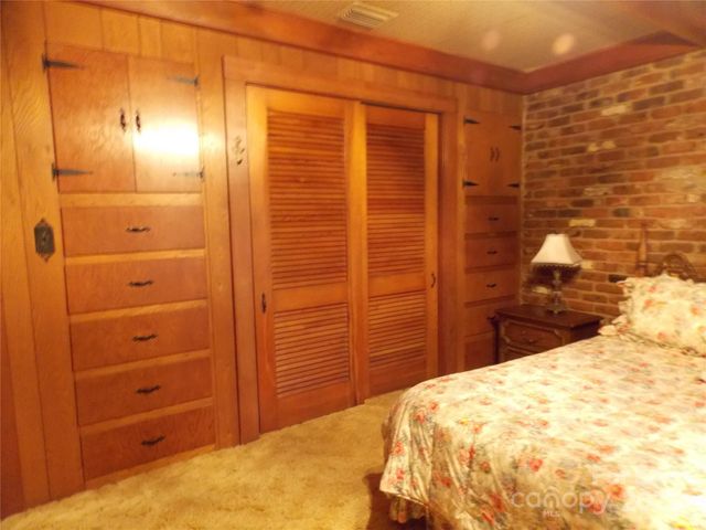 113 Eastwood Park Drive, Lenoir, NC 28645