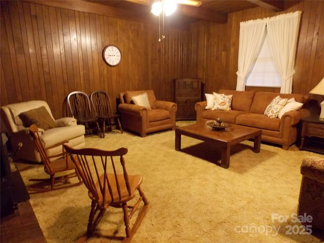 113 Eastwood Park Drive, Lenoir, NC 28645