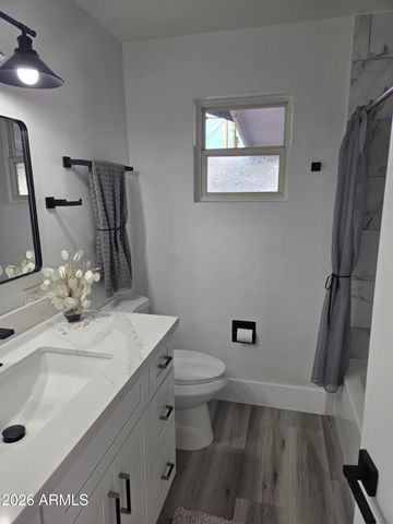 1010 E 6TH Place, Mesa, AZ 85203