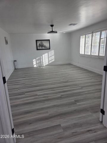 1010 E 6TH Place, Mesa, AZ 85203