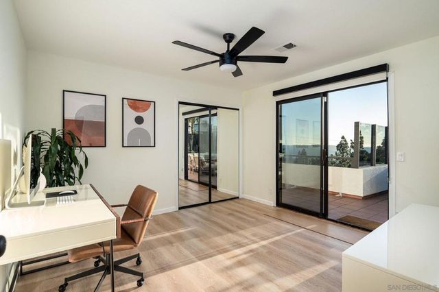 2524 Luciernaga St, Carlsbad, CA 92009