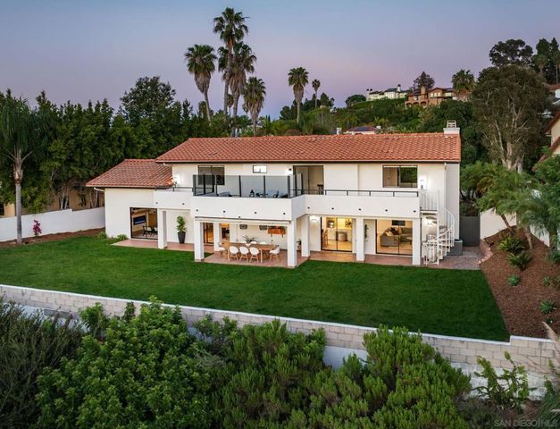 2524 Luciernaga St, Carlsbad, CA 92009