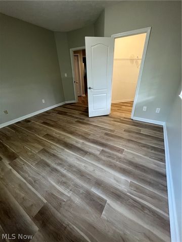 320 Village Pointe Drive 1, Akron, OH 44313