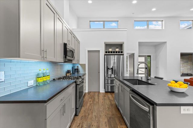 20904 Northland DR, Lago Vista, TX 78645