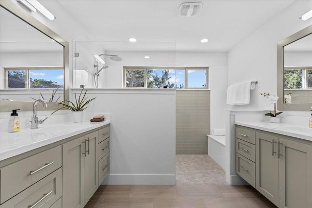 20904 Northland DR, Lago Vista, TX 78645