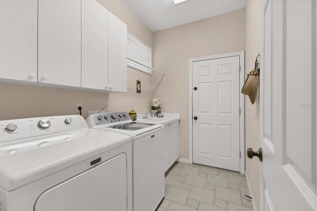 6547 OAKLAND HILLS DRIVE, Lakewood Ranch, FL 34202