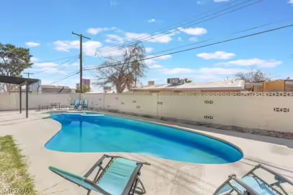 3101 Kings Way, Las Vegas, NV 89102 — photo 2