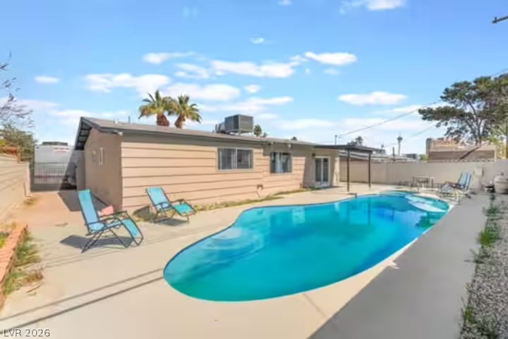 3101 Kings Way, Las Vegas, NV 89102 — photo 4
