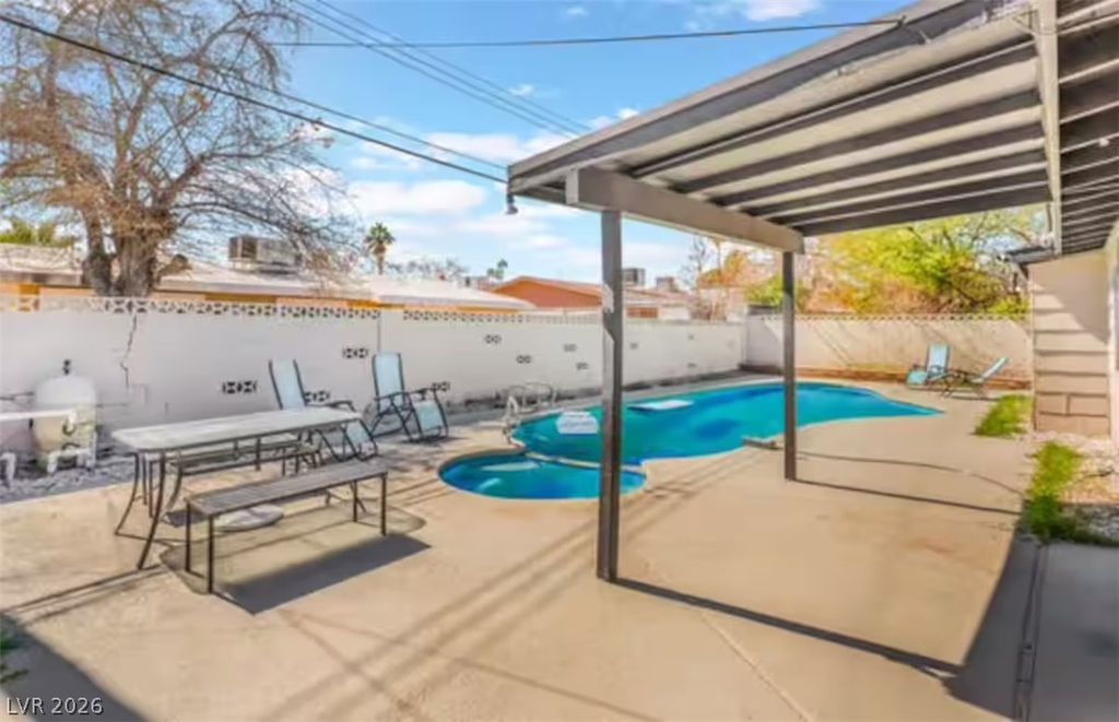 3101 Kings Way, Las Vegas, NV 89102 — photo 5