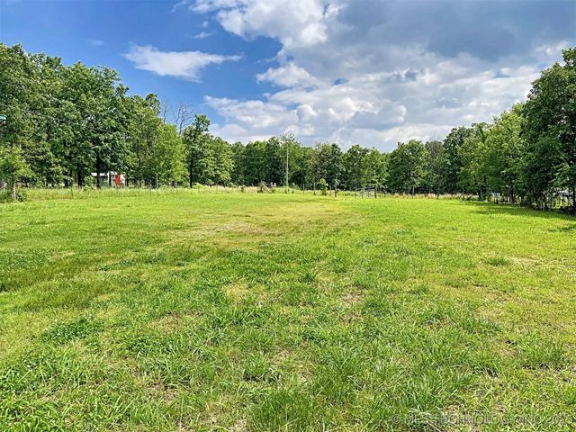 16246 E 647 Road, Tahlequah, OK 74464