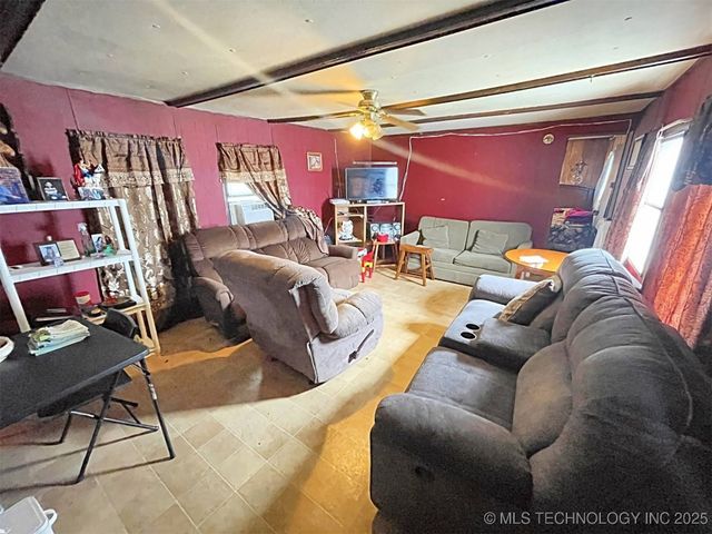 16246 E 647 Road, Tahlequah, OK 74464