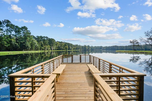 360 Fontanel Lake Drive, Burgaw, NC 28425