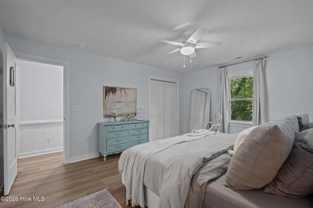 360 Fontanel Lake Drive, Burgaw, NC 28425