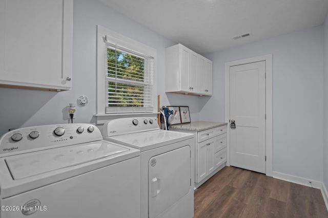 360 Fontanel Lake Drive, Burgaw, NC 28425