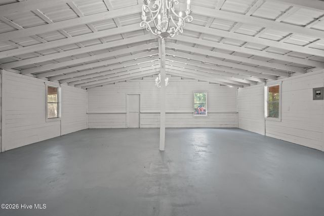 360 Fontanel Lake Drive, Burgaw, NC 28425