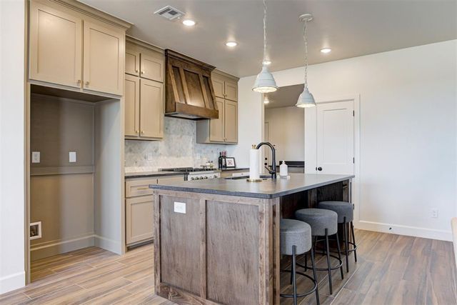 9220 NW 123rd Street, Oklahoma City, OK 73099